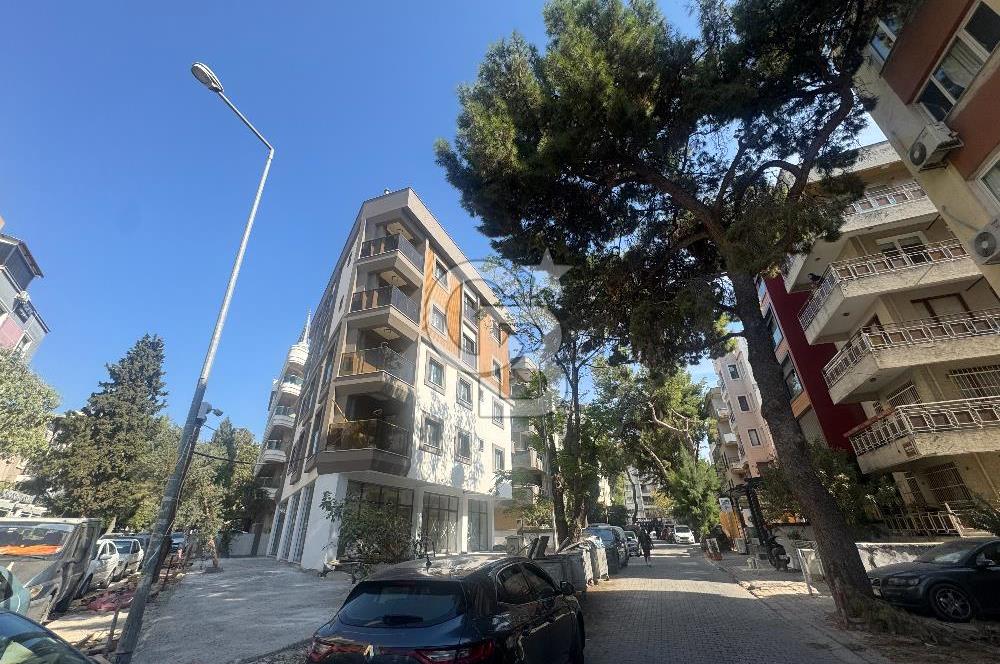 BORNOVA, KÜÇÜK PARKTA PROJEDEN SATILIK 1+1 DAİRE 
