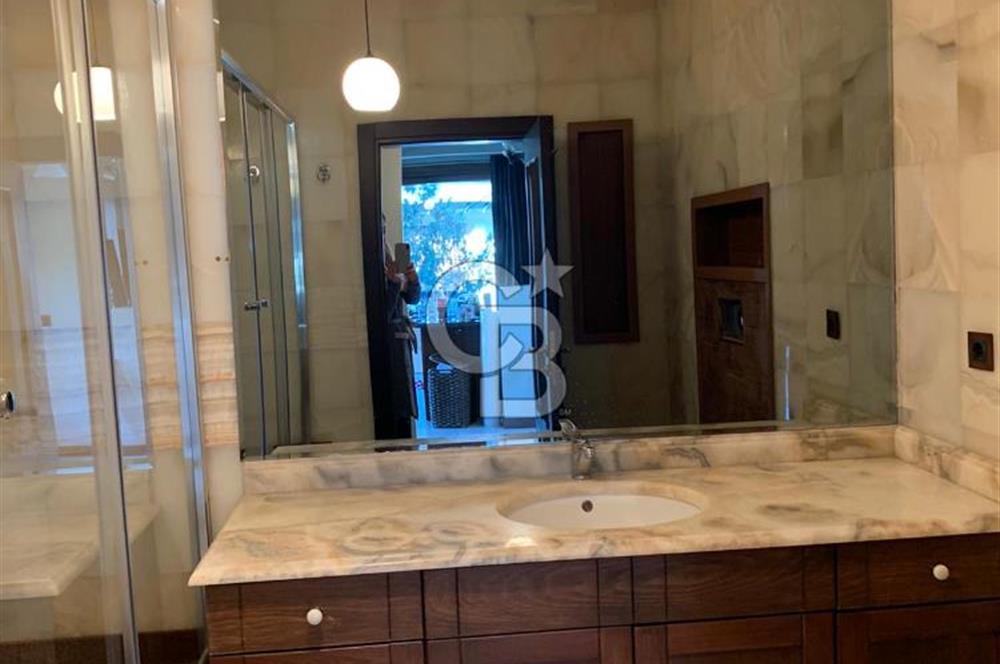 Sarıyer Kireçburnu ' nda boğaz manzaralı Kiralık daire 1+1