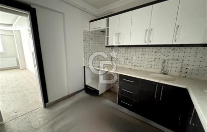 BORNOVA KÜÇÜKPARKTA 85M2 TADİLATLI SATILIK DAİRE