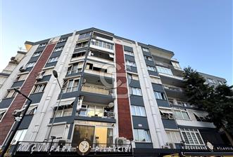 BORNOVA KÜÇÜKPARKTA 85M2 TADİLATLI SATILIK DAİRE
