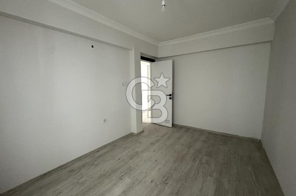 BORNOVA KÜÇÜKPARKTA 85M2 TADİLATLI SATILIK DAİRE