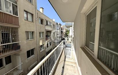 BORNOVA KÜÇÜKPARKTA 85M2 TADİLATLI SATILIK DAİRE