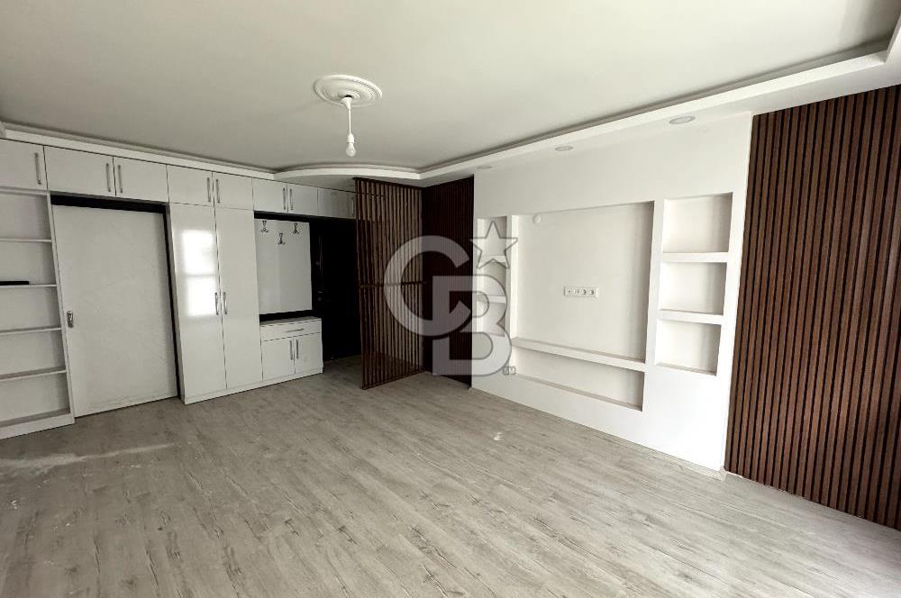 BORNOVA KÜÇÜKPARKTA 85M2 TADİLATLI SATILIK DAİRE