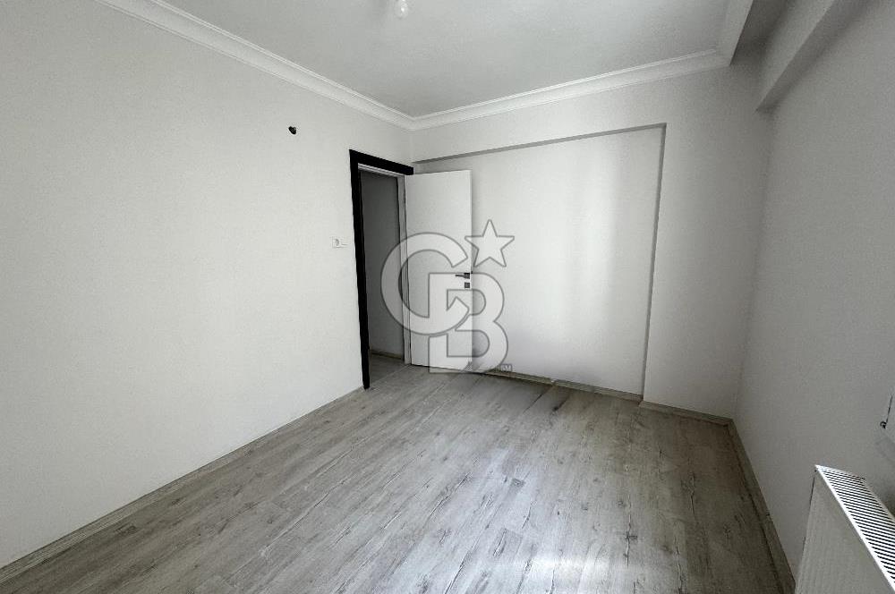 BORNOVA KÜÇÜKPARKTA 85M2 TADİLATLI SATILIK DAİRE