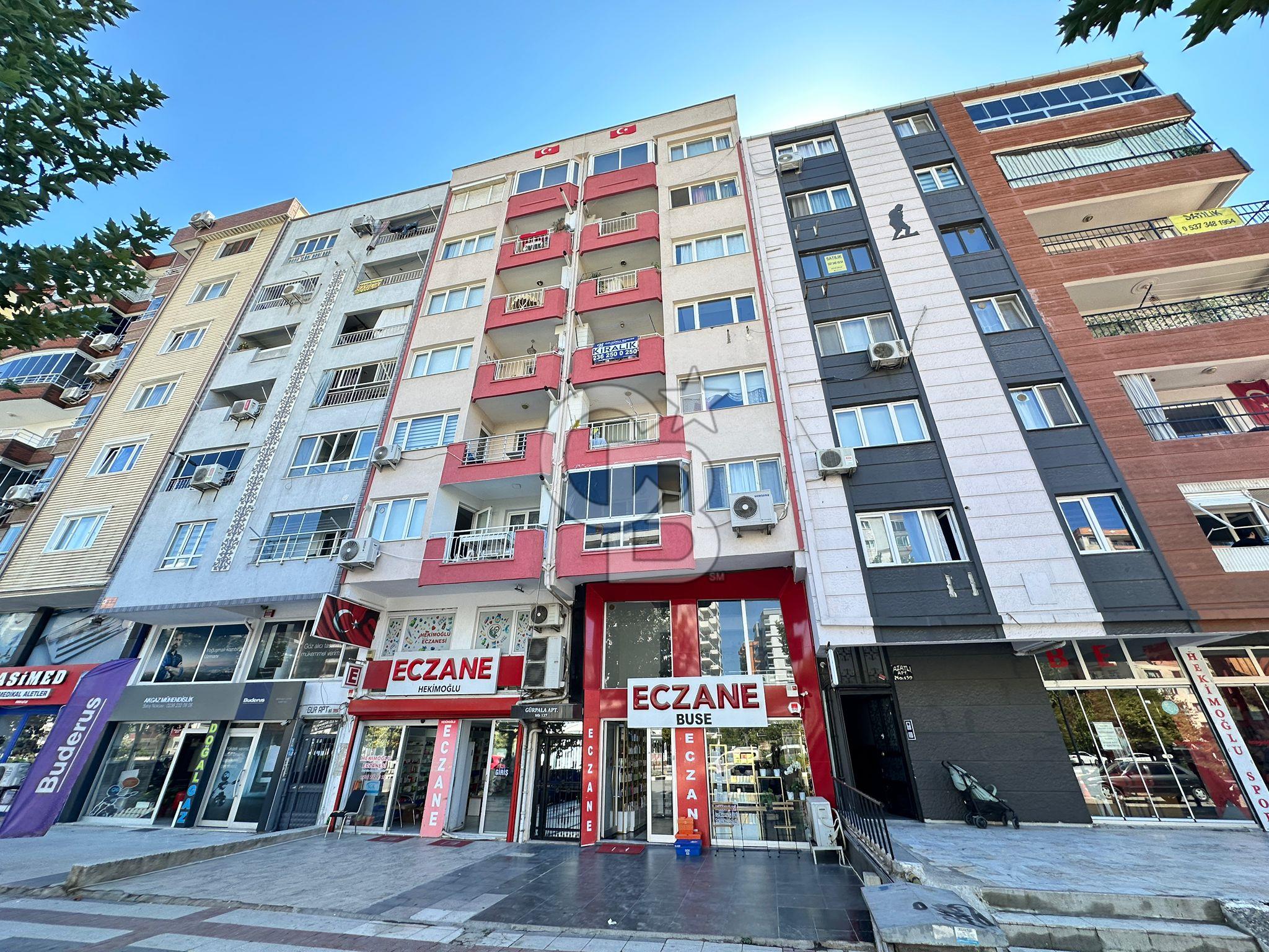 Manisa Merkez Efendi Cadde Üzerinde 3+1 Kiralık Daire