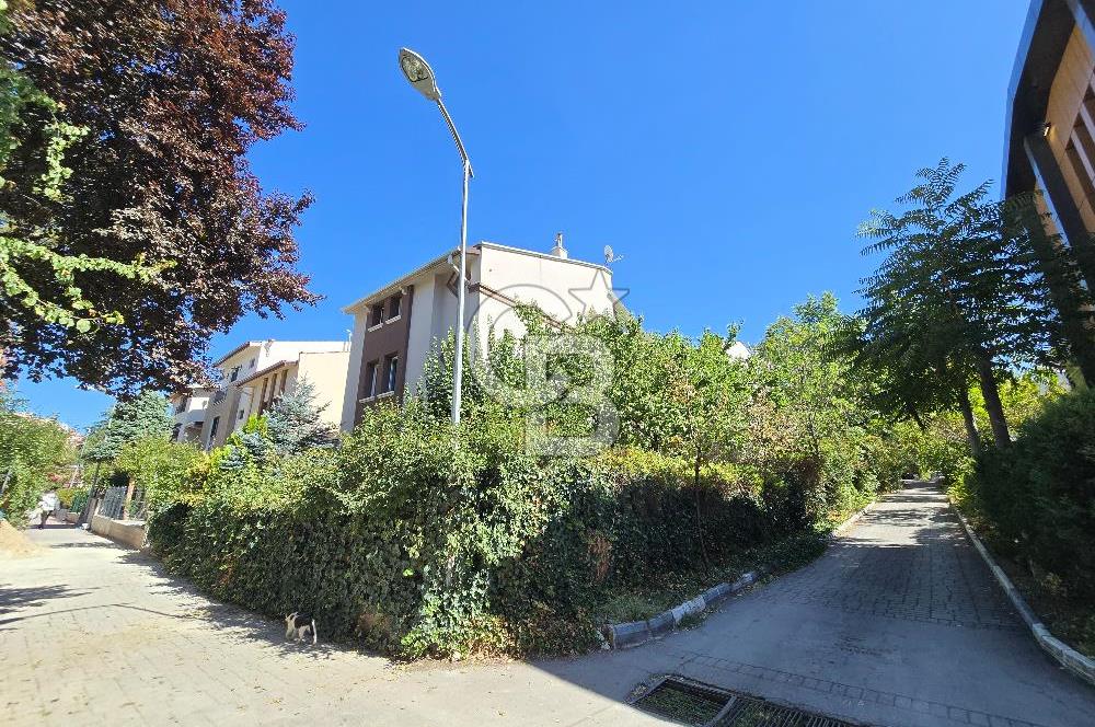 Mustafa Kemal Mah. 3 Katlı Satılık, Köşe Villa 