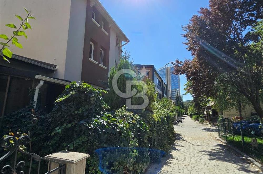 Mustafa Kemal Mah. 3 Katlı Satılık, Köşe Villa 