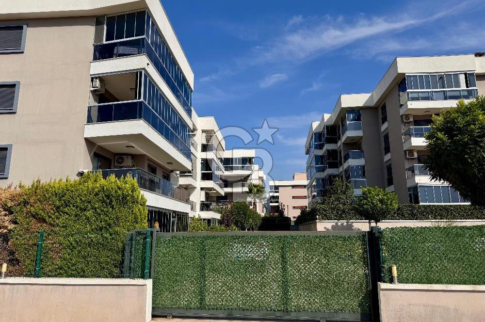 MİA GARDEN MENDERES SİTESİNDE ARA KAT HAVUZLU SATILIK 2+1 DAİRE