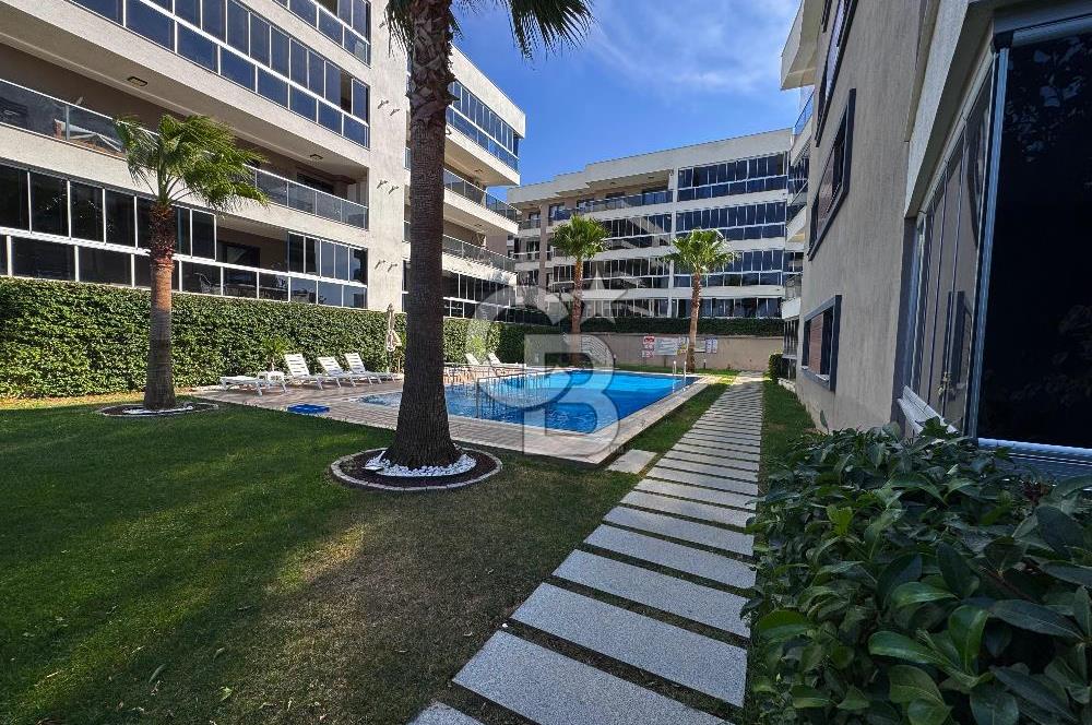 MİA GARDEN MENDERES SİTESİNDE ARA KAT HAVUZLU SATILIK 2+1 DAİRE