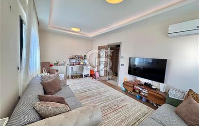 MİA GARDEN MENDERES SİTESİNDE ARA KAT HAVUZLU SATILIK 2+1 DAİRE