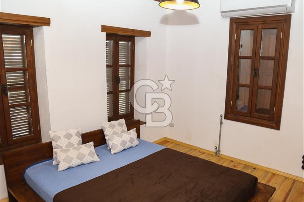 CB ARDEN'DEN İZMİR BİRGİ RESTORE EDİLMİŞ OTURUMA HAZIR TAŞ KONAK