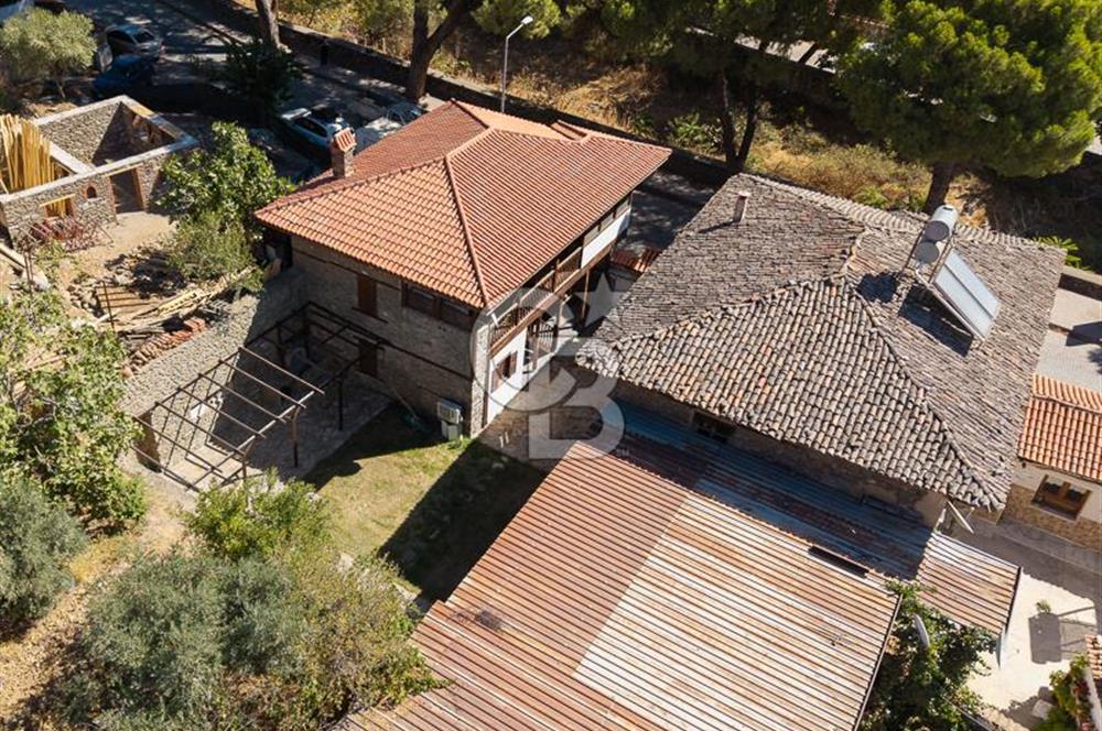 CB ARDEN'DEN İZMİR BİRGİ RESTORE EDİLMİŞ OTURUMA HAZIR TAŞ KONAK