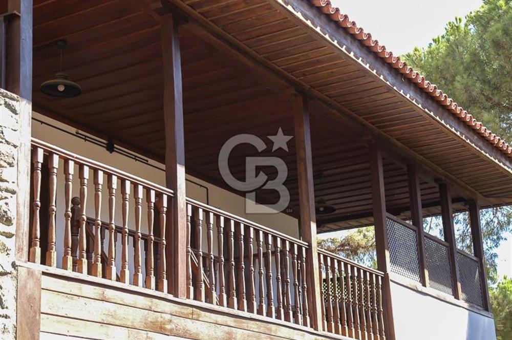 CB ARDEN'DEN İZMİR BİRGİ RESTORE EDİLMİŞ OTURUMA HAZIR TAŞ KONAK