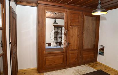 CB ARDEN'DEN İZMİR BİRGİ RESTORE EDİLMİŞ OTURUMA HAZIR TAŞ KONAK