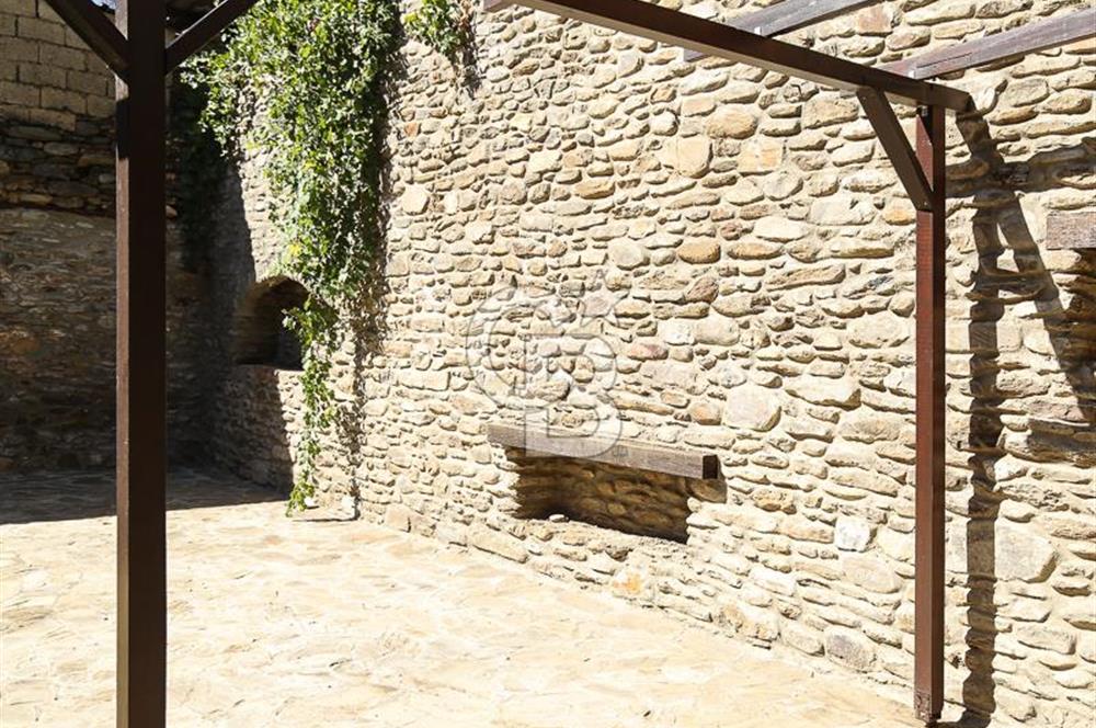 CB ARDEN'DEN İZMİR BİRGİ RESTORE EDİLMİŞ OTURUMA HAZIR TAŞ KONAK