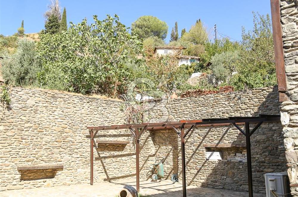 CB ARDEN'DEN İZMİR BİRGİ RESTORE EDİLMİŞ OTURUMA HAZIR TAŞ KONAK
