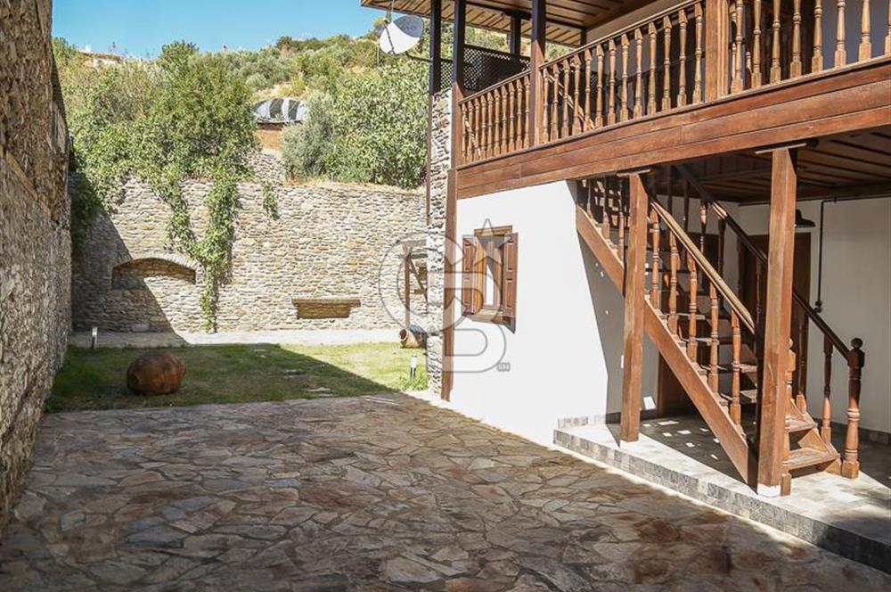CB ARDEN'DEN İZMİR BİRGİ RESTORE EDİLMİŞ OTURUMA HAZIR TAŞ KONAK