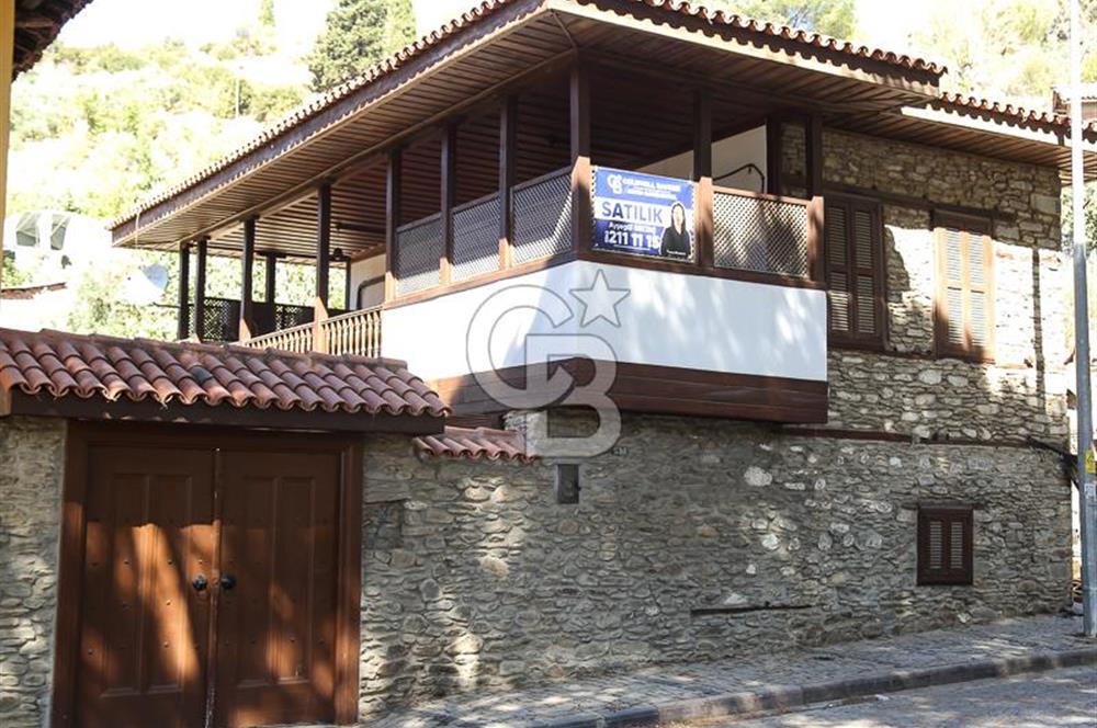 CB ARDEN'DEN İZMİR BİRGİ RESTORE EDİLMİŞ OTURUMA HAZIR TAŞ KONAK