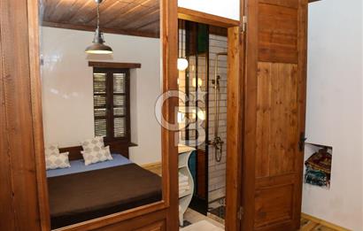 CB ARDEN'DEN İZMİR BİRGİ RESTORE EDİLMİŞ OTURUMA HAZIR TAŞ KONAK