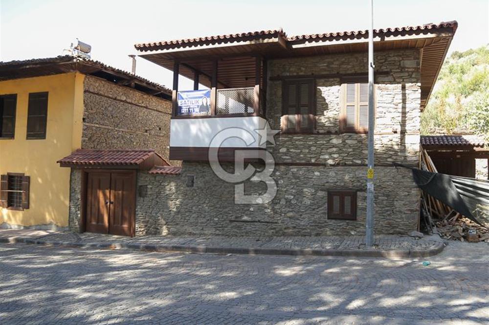 CB ARDEN'DEN İZMİR BİRGİ RESTORE EDİLMİŞ OTURUMA HAZIR TAŞ KONAK
