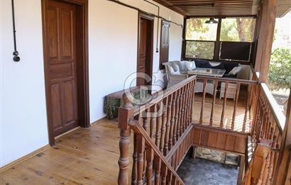 CB ARDEN'DEN İZMİR BİRGİ RESTORE EDİLMİŞ OTURUMA HAZIR TAŞ KONAK