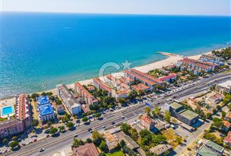 Kumburgaz'da Deniz Manzaralı,6+1, Havuzlu Tam Müstakil Villa