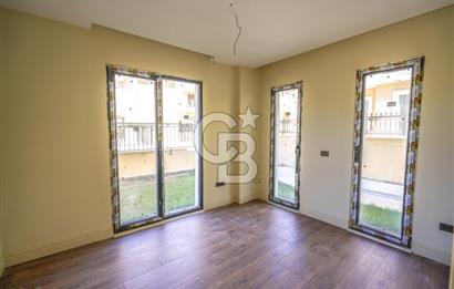 Kumburgaz'da Deniz Manzaralı,5.5+1, Havuzlu ve Asansörlü Villa