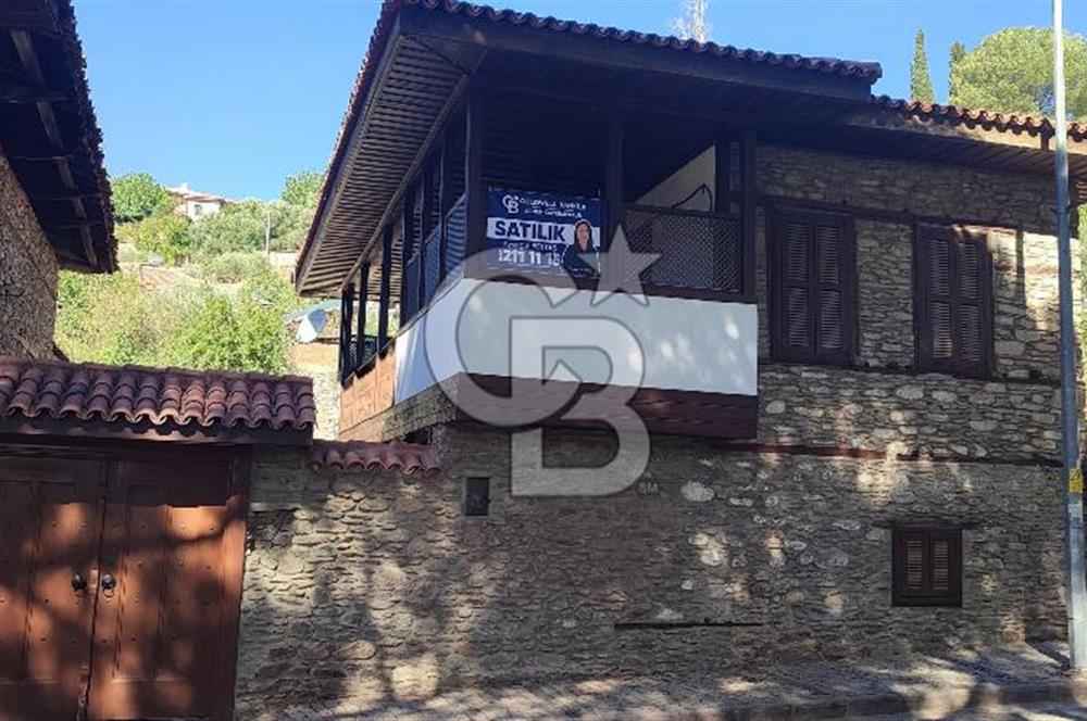 CB ARDEN'DEN İZMİR BİRGİ RESTORE EDİLMİŞ OTURUMA HAZIR TAŞ KONAK