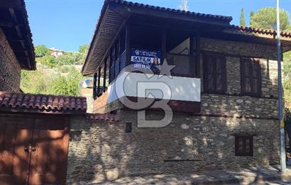 CB ARDEN'DEN İZMİR BİRGİ RESTORE EDİLMİŞ OTURUMA HAZIR TAŞ KONAK