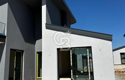 ANKARA GÖLBAŞI BALLIKPINAR – VİLLA NEVA SATILIK 4+1 YÜKSEK ŞEREFİYELİ VİLLA 