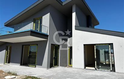 ANKARA GÖLBAŞI BALLIKPINAR – VİLLA NEVA SATILIK 4+1 YÜKSEK ŞEREFİYELİ VİLLA 
