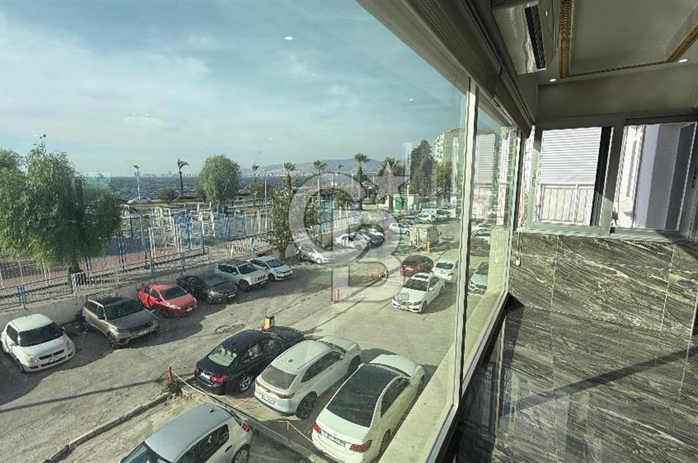 Karataş'ta Deniz Manzaralı Çift Cepheli Satılık Yalı Dairesi