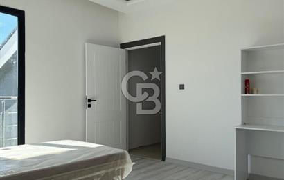 Havaalanı'na 10dk Mesafede Site İçinde Müstakil Bahçeli Villa
