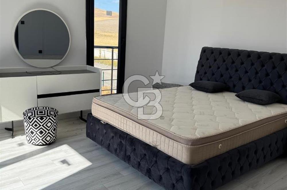 Havaalanı'na 10dk Mesafede Site İçinde Müstakil Bahçeli Villa