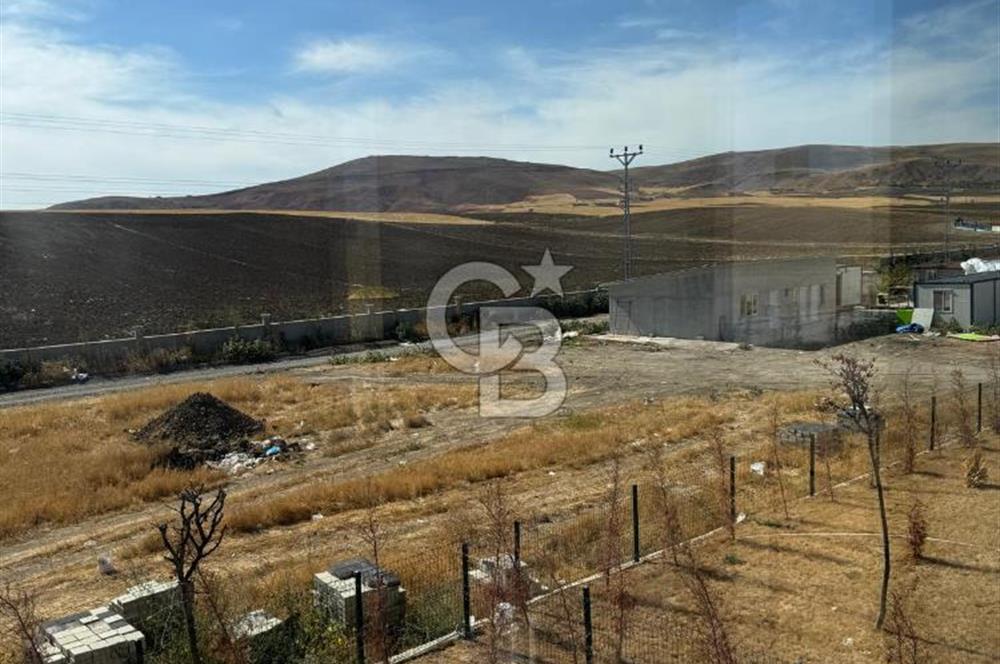 Havaalanı'na 10dk Mesafede Site İçinde Müstakil Bahçeli Villa