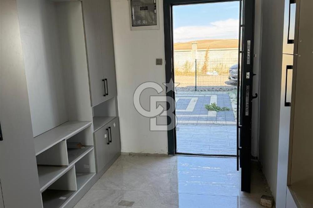 Havaalanı'na 10dk Mesafede Site İçinde Müstakil Bahçeli Villa