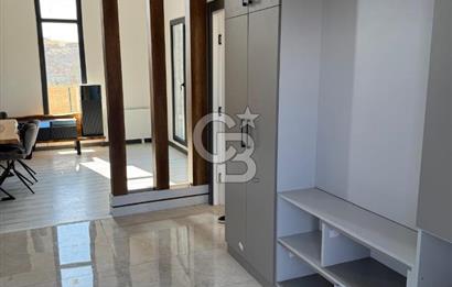 Havaalanı'na 10dk Mesafede Site İçinde Müstakil Bahçeli Villa