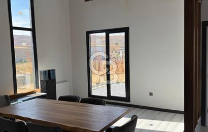 Havaalanı'na 10dk Mesafede Site İçinde Müstakil Bahçeli Villa