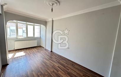 Manisa Merkez Efendi Cadde Üzerinde 3+1 Kiralık Daire
