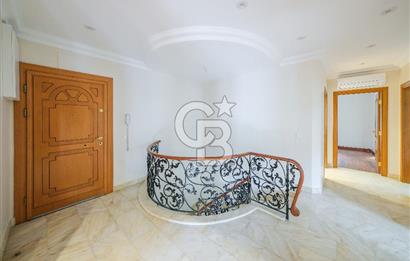Ortaköy Ekerler Sitesi Yenilenmiş Kiralık 7+1 Bahçe Dubleks 
