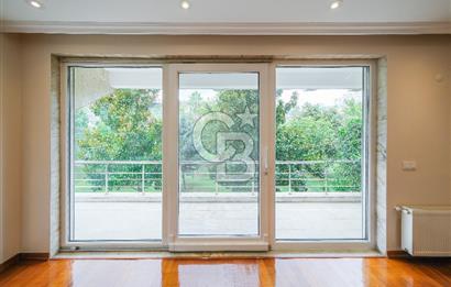 Ortaköy Ekerler Sitesi Yenilenmiş Kiralık 7+1 Bahçe Dubleks 