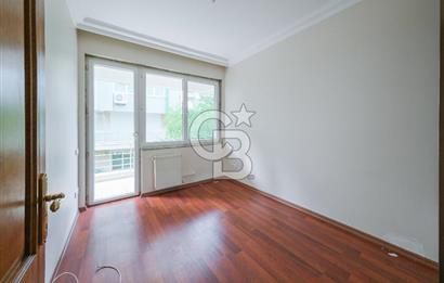 Ortaköy Ekerler Sitesi Yenilenmiş Kiralık 7+1 Bahçe Dubleks 