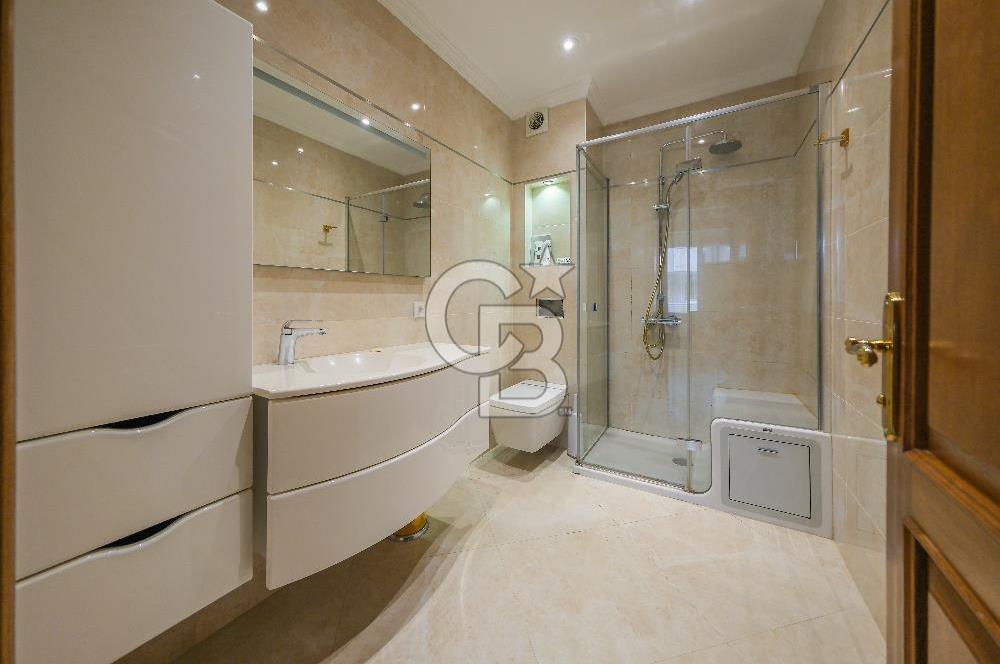Ortaköy Ekerler Sitesi Yenilenmiş Kiralık 7+1 Bahçe Dubleks 