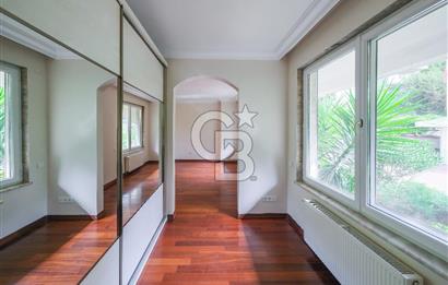 Ortaköy Ekerler Sitesi Yenilenmiş Kiralık 7+1 Bahçe Dubleks 