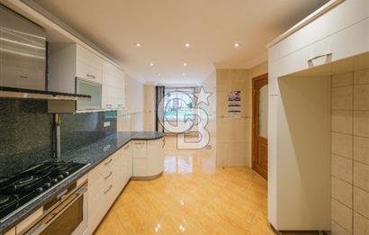 Ortaköy Ekerler Sitesi Yenilenmiş Kiralık 7+1 Bahçe Dubleks 