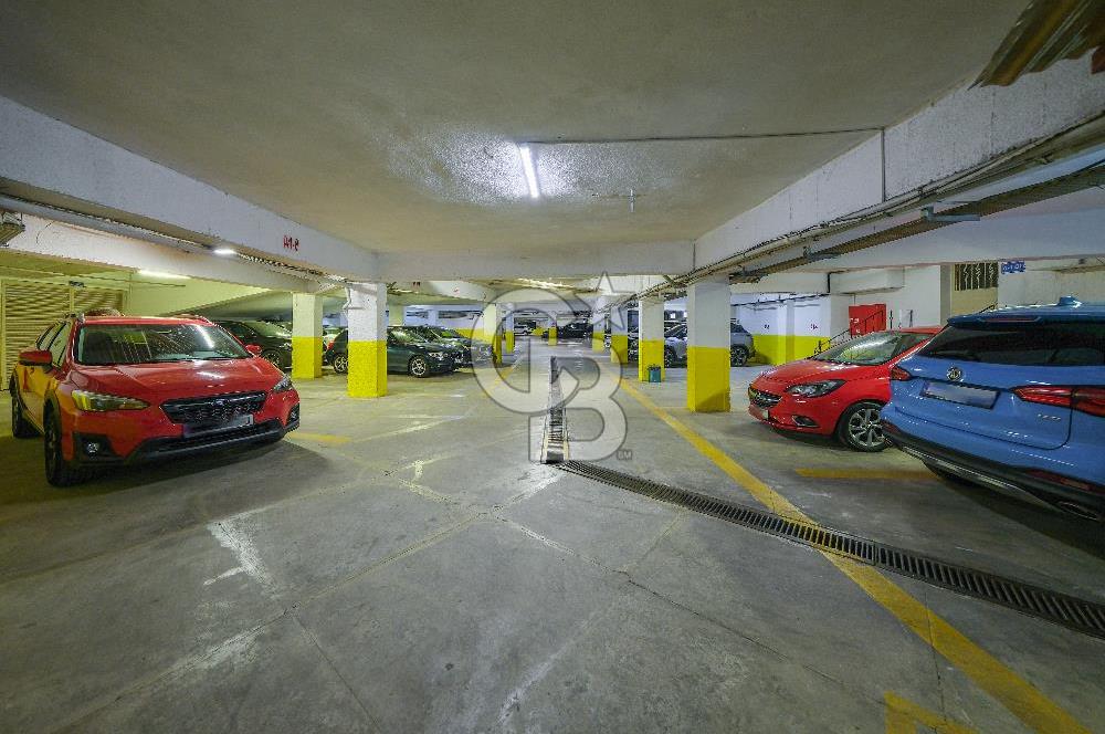 Ortaköy Ekerler Sitesi Yenilenmiş Kiralık 7+1 Bahçe Dubleks 