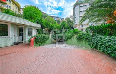 Ortaköy Ekerler Sitesi Yenilenmiş Kiralık 7+1 Bahçe Dubleks 