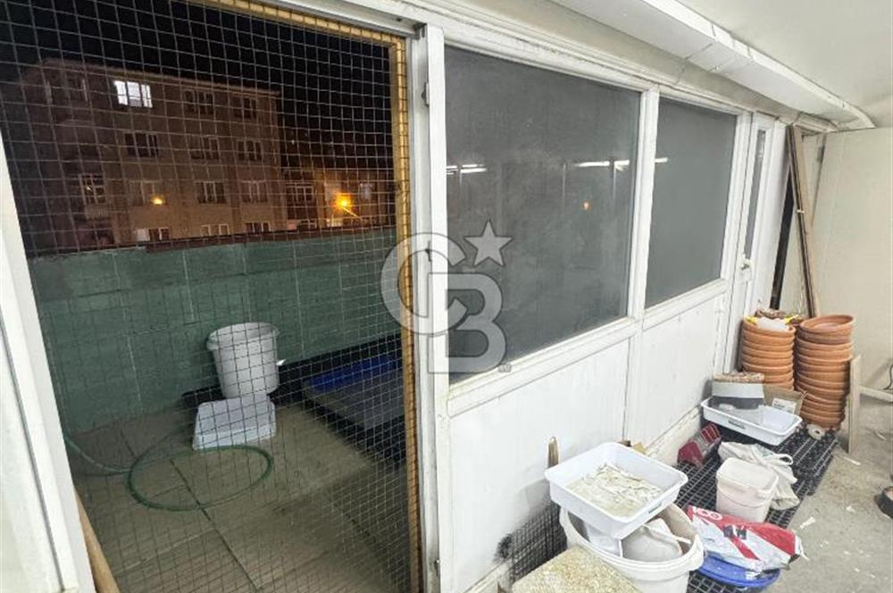 ALEMDAĞ CADDESİ ÜZERİNDE METROYA KOMŞU %50 HİSSELİ OFİS KATI