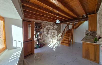 Ayvalık'ta Satılık Deniz Manzaralı Rum Evi