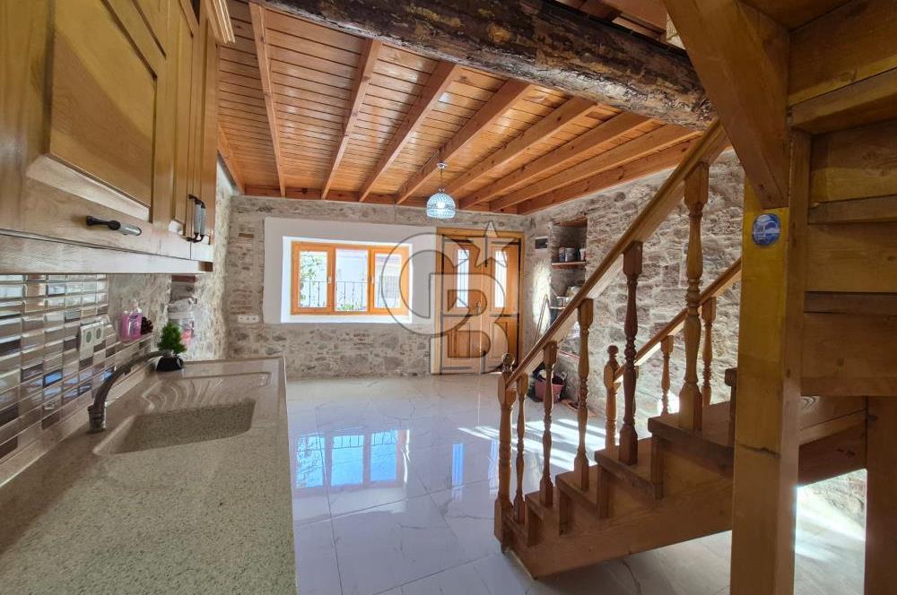 Ayvalık'ta Satılık Deniz Manzaralı Rum Evi